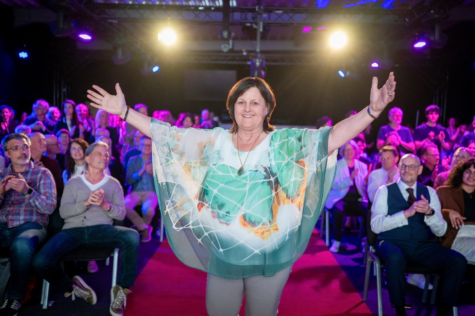 Ulrike Frommknecht beim Internationalen Speaker Slam vor 100.000 Livestream-Zuschauern